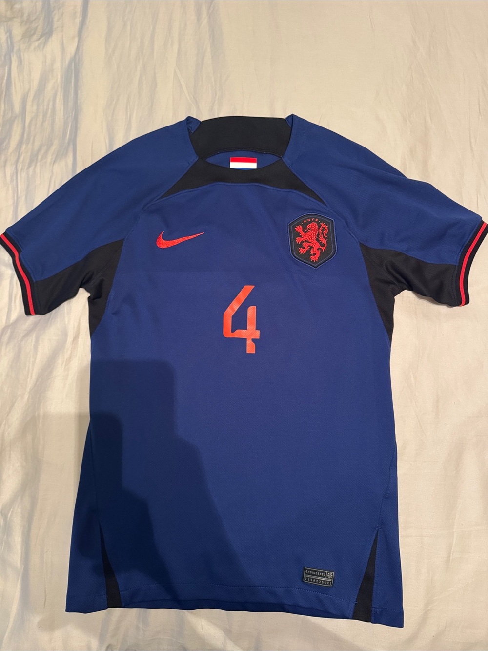Nike Men's Blue Netherlands Football Jersey with Red Accents